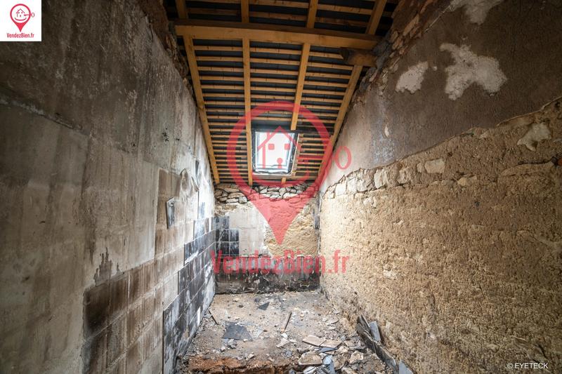 Maison ancienne - 300 m² - 6 pièces