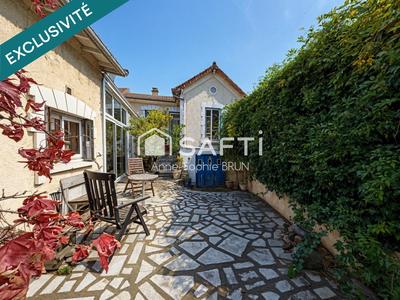 Maison de ville - 112 m² - 5 pièces