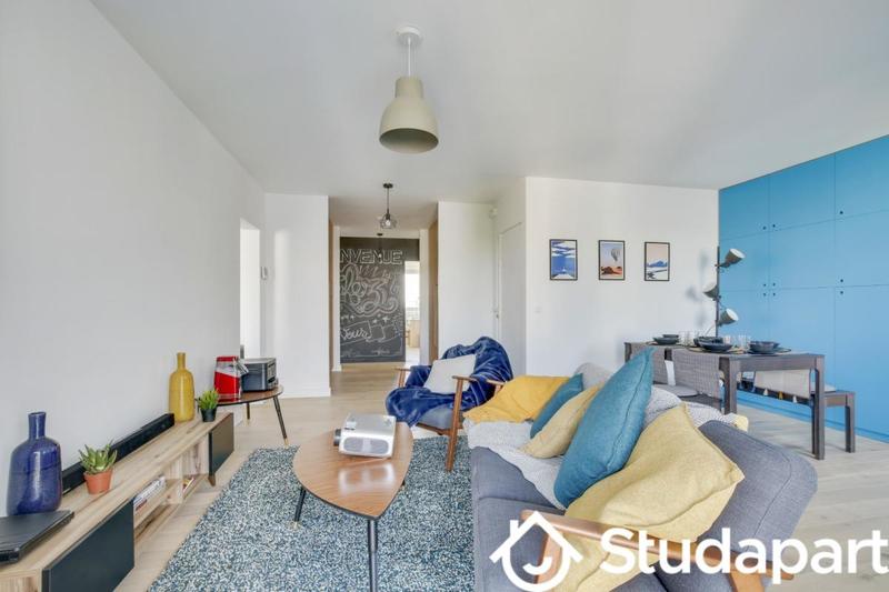 Chambre - 10 m² - 1 pièce