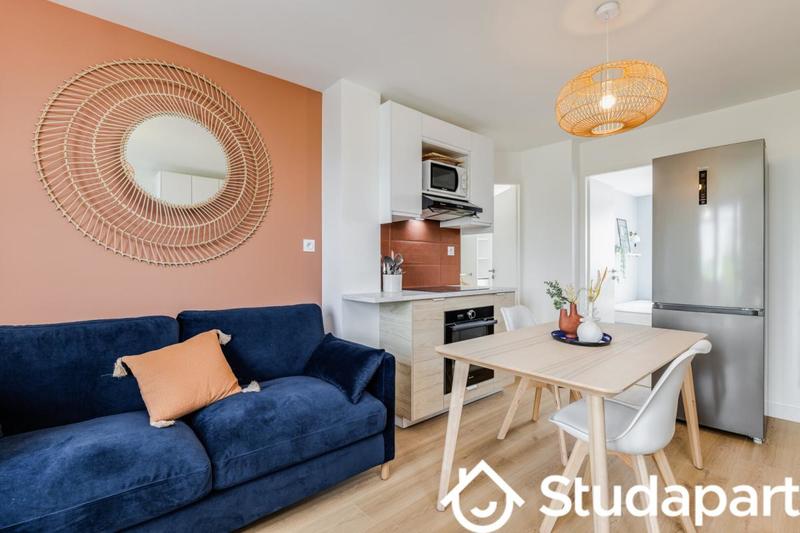 Chambre - 11 m² - 1 pièce