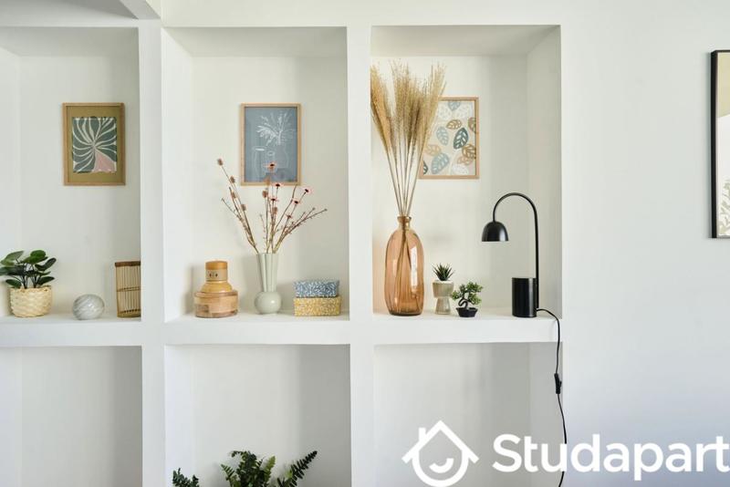 Chambre - 10 m² - 1 pièce