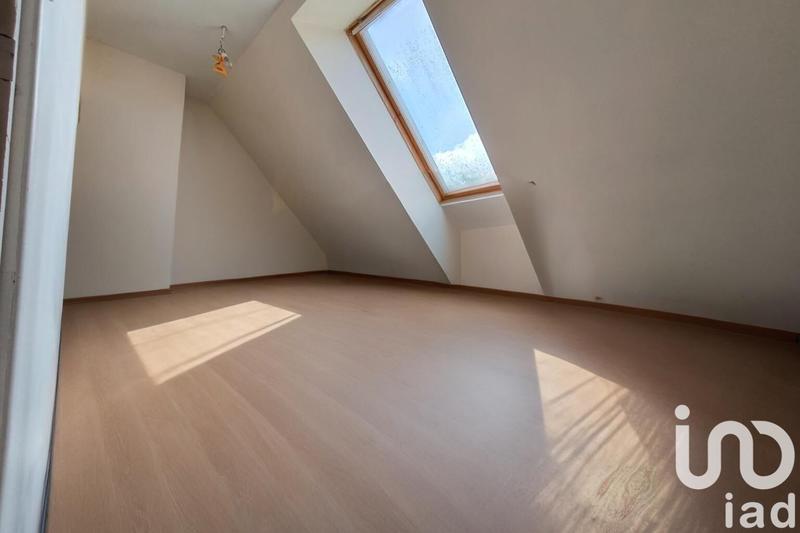 Maison - 325 m² - 6 pièces