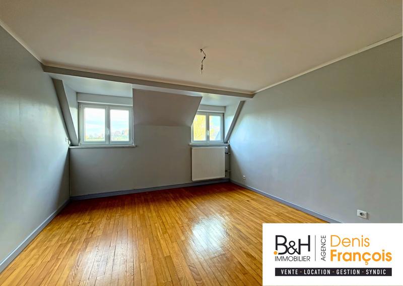 Maison ancienne - 216 m² - 7 pièces