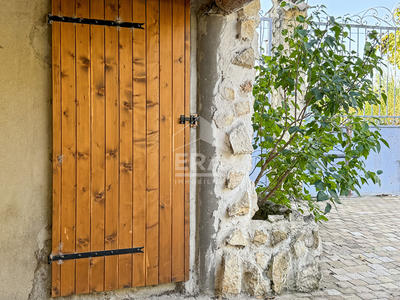 Maison - 180 m² - 6 pièces