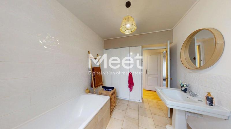 Maison - 175 m² - 7 pièces