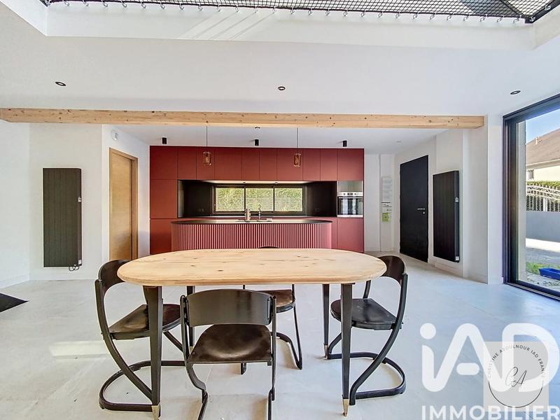 Maison - 140 m² - 6 pièces
