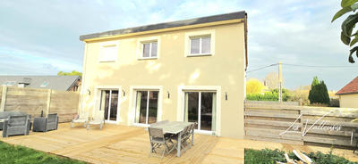 Maison contemporaine - 198 m² - 6 pièces