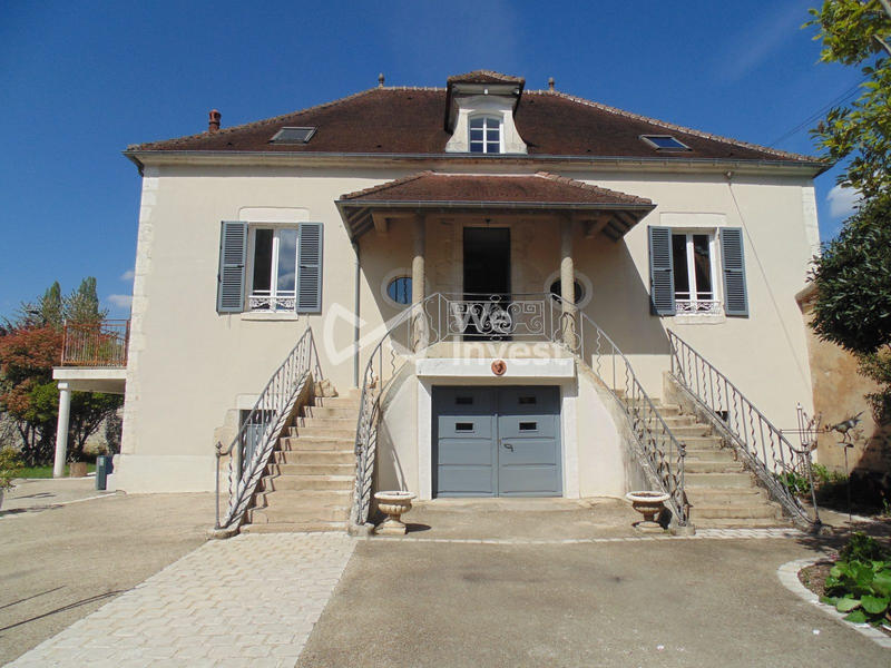 Maison - 150 m² - 8 pièces