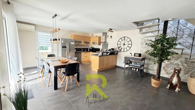 Maison - 138 m² - 5 pièces