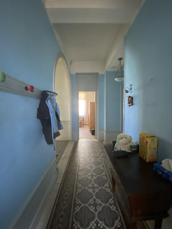 Maison - 232 m² - 8 pièces