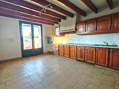 Maison - 196 m² - 9 pièces