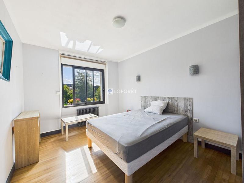 Maison - 224 m² - 6 pièces