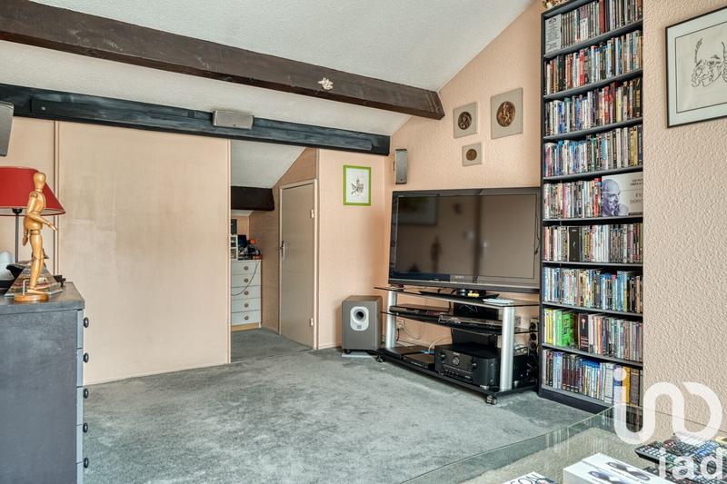 Maison - 94 m² - 6 pièces