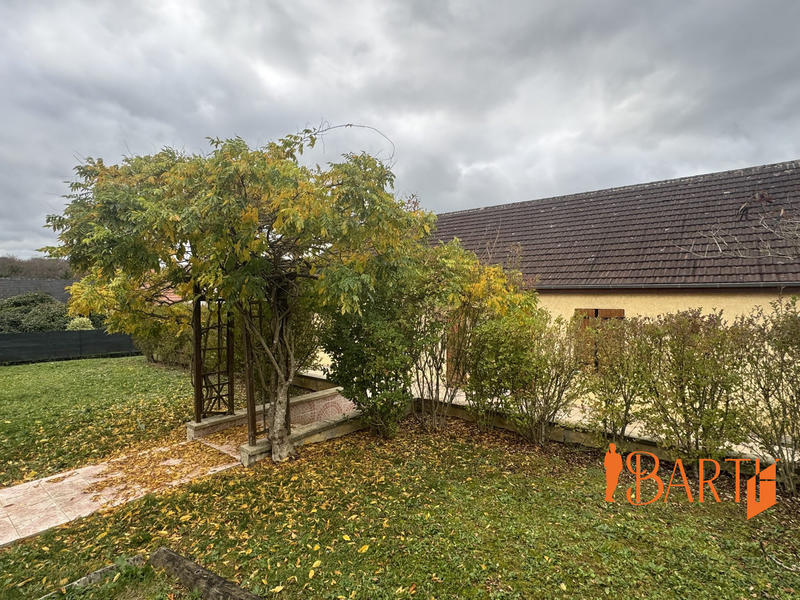 Maison traditionnelle - 98 m² - 5 pièces