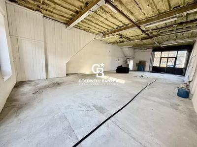 Local commercial - 250 m² - 4 pièces