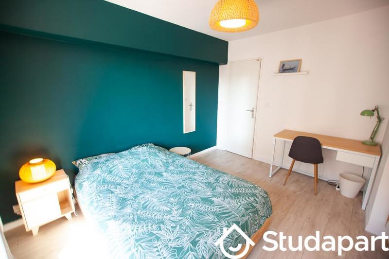 Chambre - 12 m² - 1 pièce