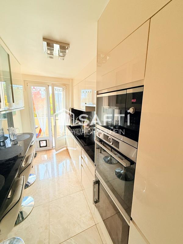 Appartement - 77 m² - 4 pièces