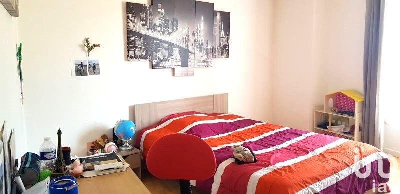 Maison - 200 m² - 8 pièces