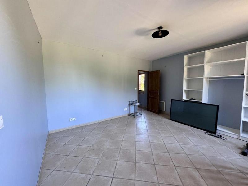 Maison - 355 m² - 7 pièces