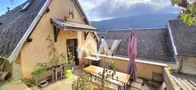 Maison - 162 m² - 7 pièces