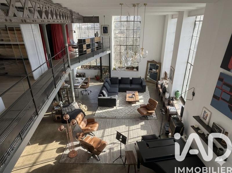 Maison - 245 m² - 4 pièces