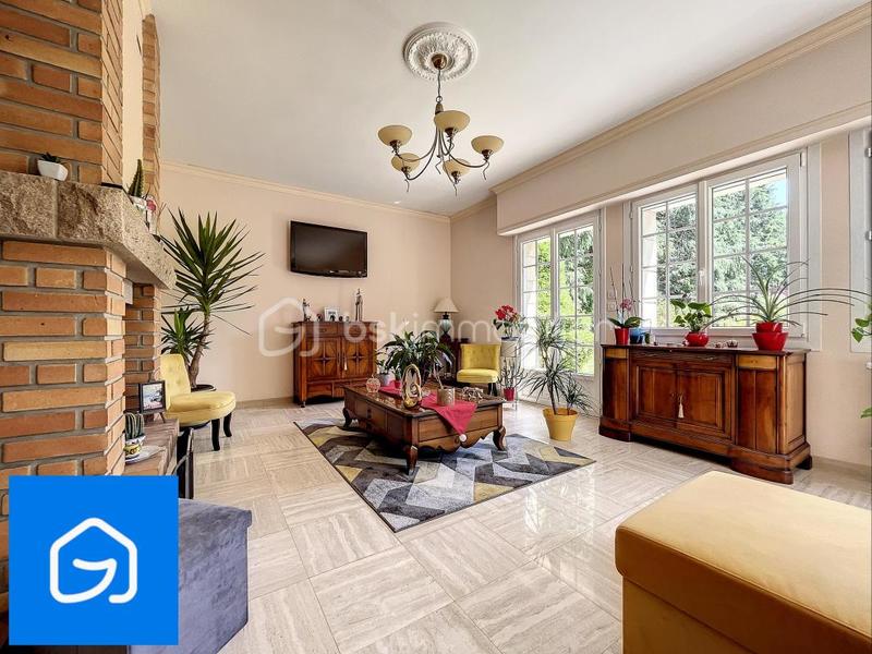 Villa - 232 m² - 10 pièces