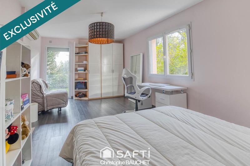 Villa - 213 m² - 6 pièces