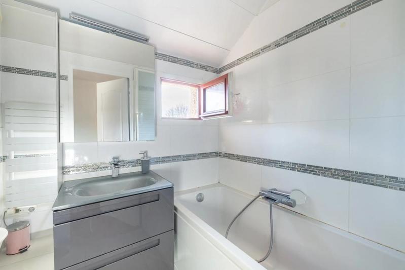 Maison - 115 m² - 6 pièces