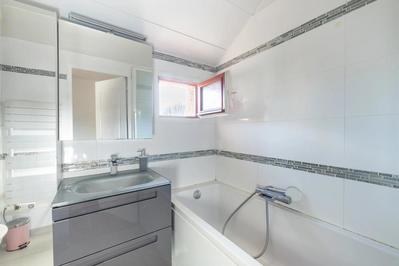 Maison - 115 m² - 6 pièces