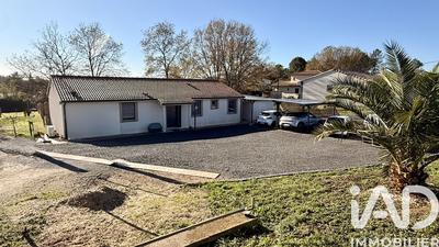 Maison - 122 m² - 5 pièces