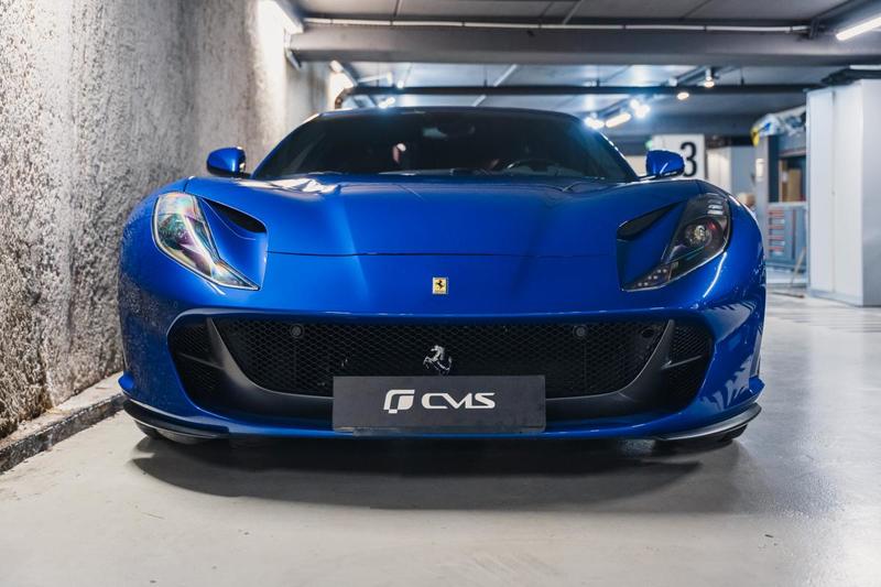 Ferrari 812 Superfast 6.5 V12 Atelier