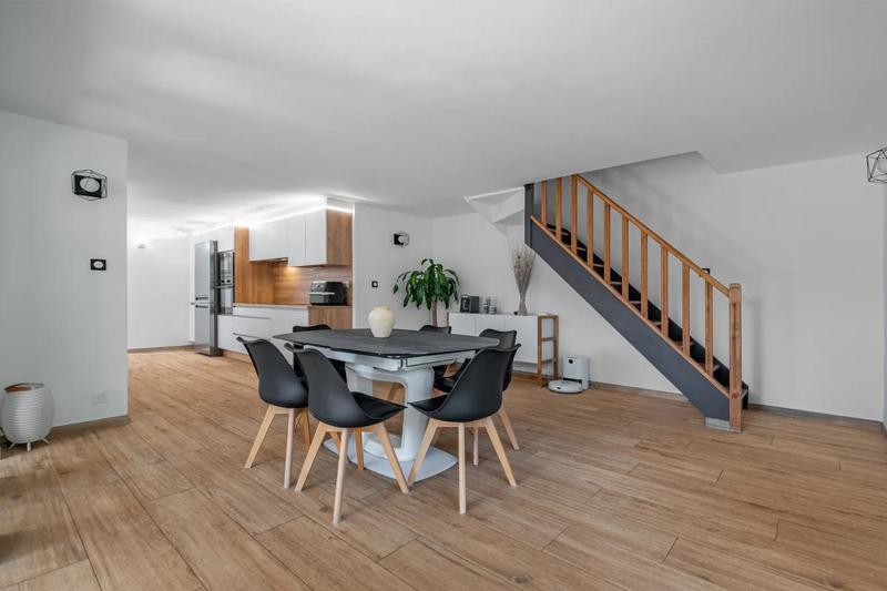 Maison - 170 m² - 5 pièces