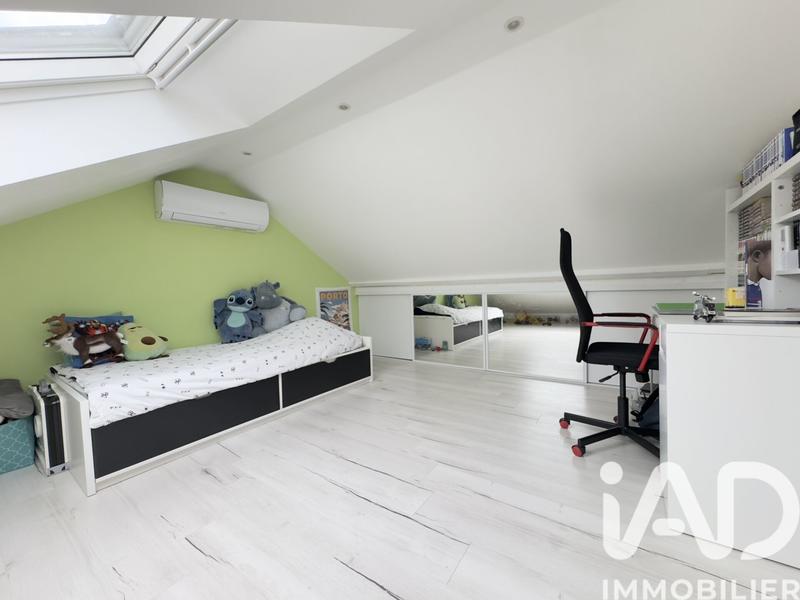 Maison - 95 m² - 5 pièces