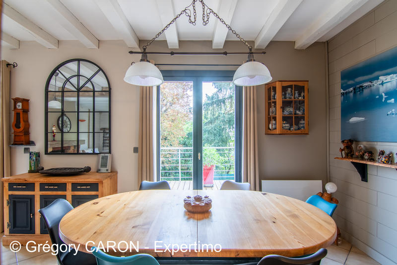 Maison - 149 m² - 8 pièces