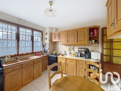 Maison - 180 m² - 8 pièces