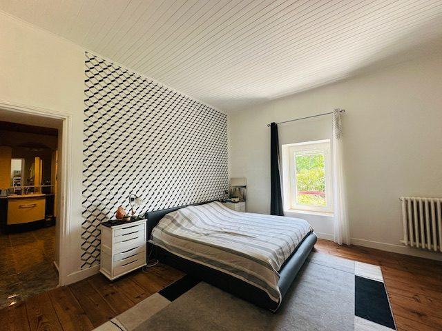 Maison ancienne - 287 m² - 10 pièces