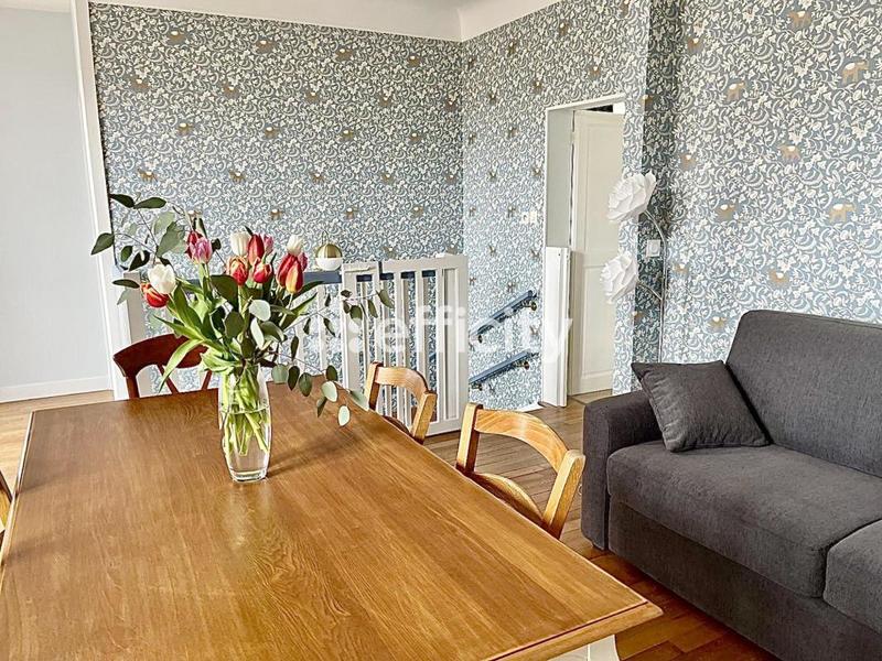 Immeuble - 220 m² - 7 pièces