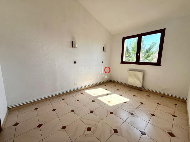 Villa - 217 m² - 11 pièces