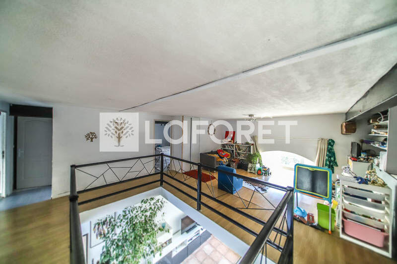 Appartement - 238 m² - 8 pièces