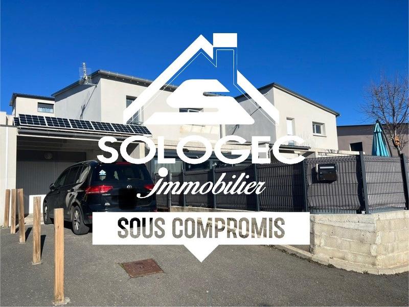 Maison - 93 m² - 5 pièces