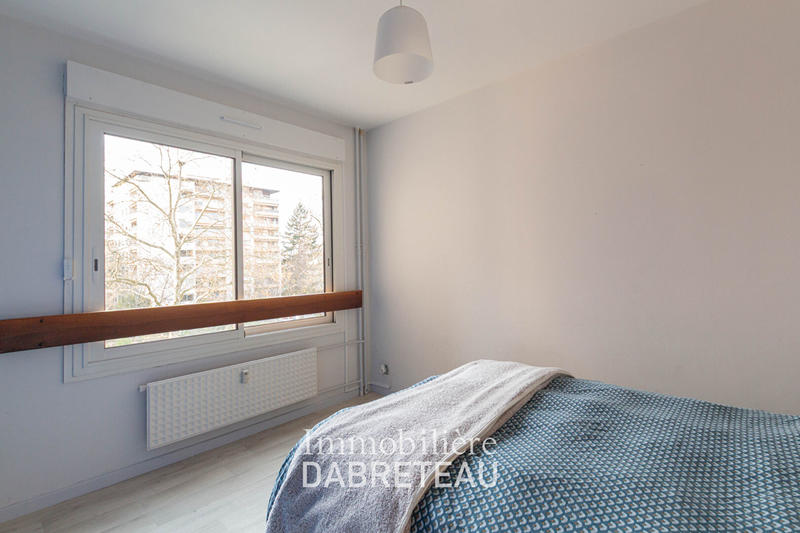 Appartement - 107 m² - 4 pièces