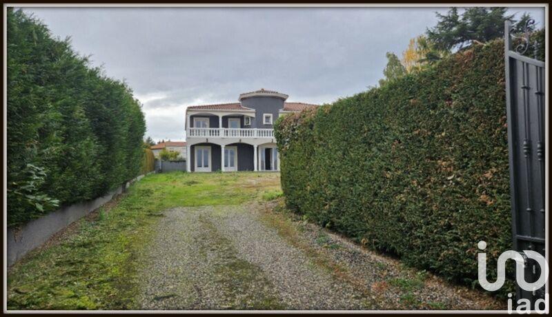 Maison de maîtres - 462 m² - 9 pièces