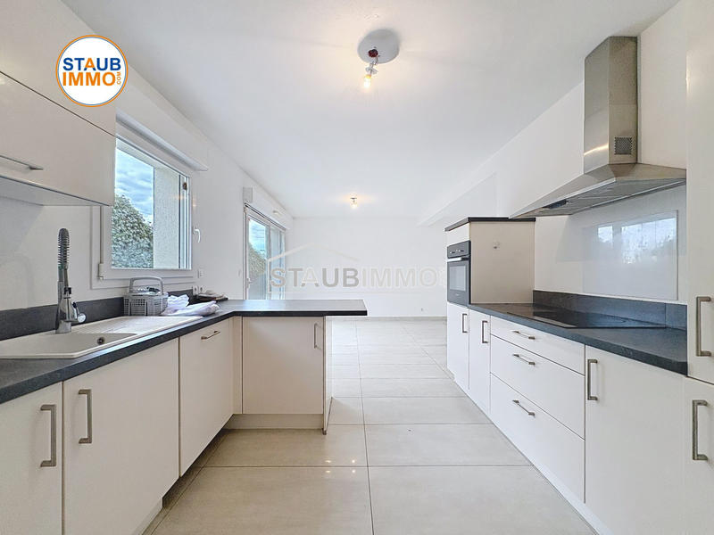 Maison - 111 m² - 5 pièces