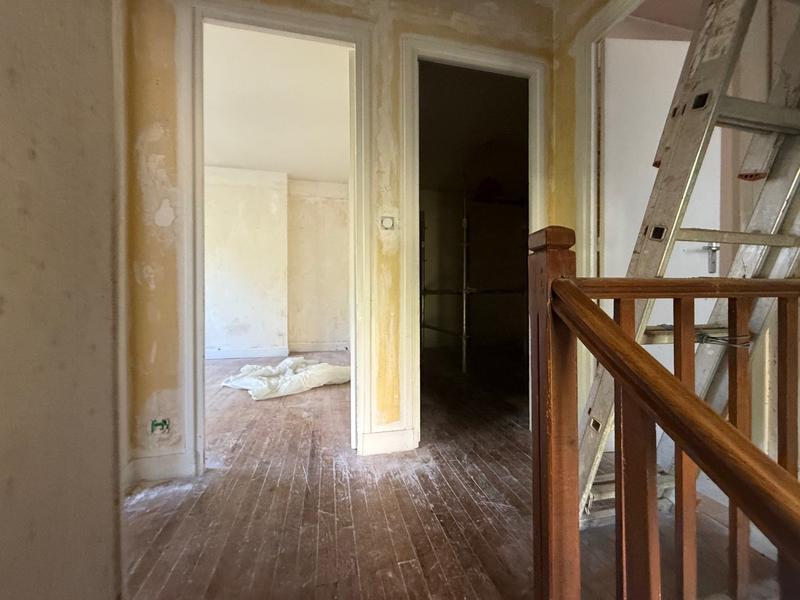 Maison - 90 m² - 5 pièces