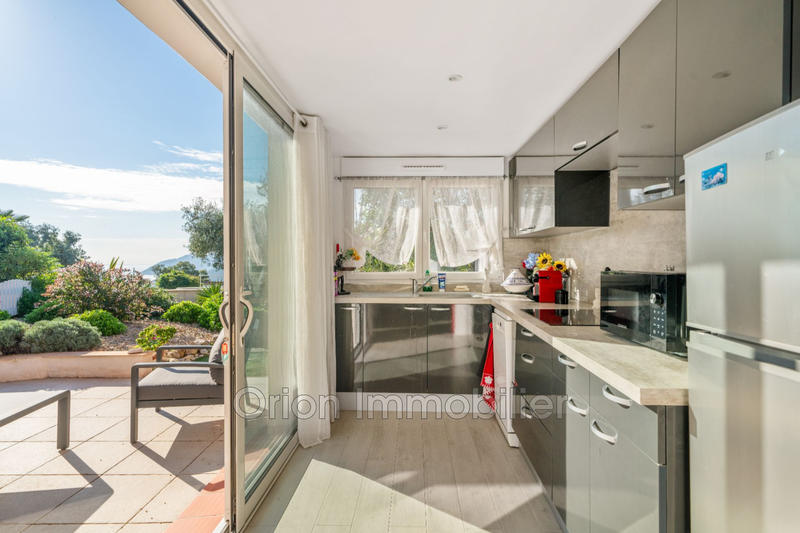 Maison - 201 m² - 9 pièces