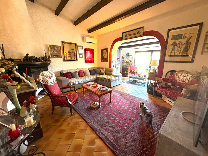 Villa - 167 m² - 8 pièces