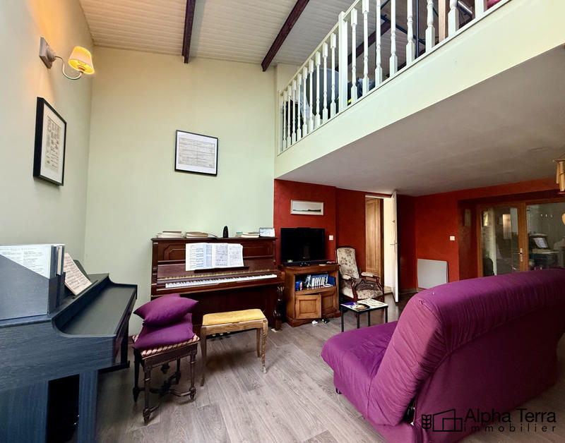 Maison ancienne - 258 m² - 9 pièces