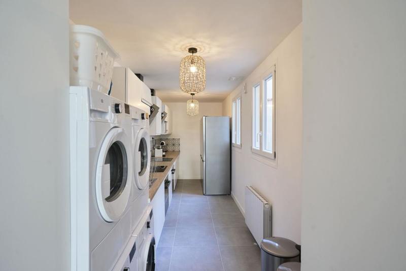 Maison - 179 m² - 11 pièces