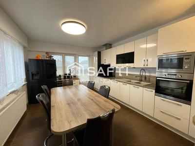 Maison - 185 m² - 7 pièces