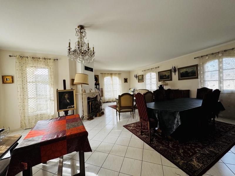 Maison - 168 m² - 5 pièces